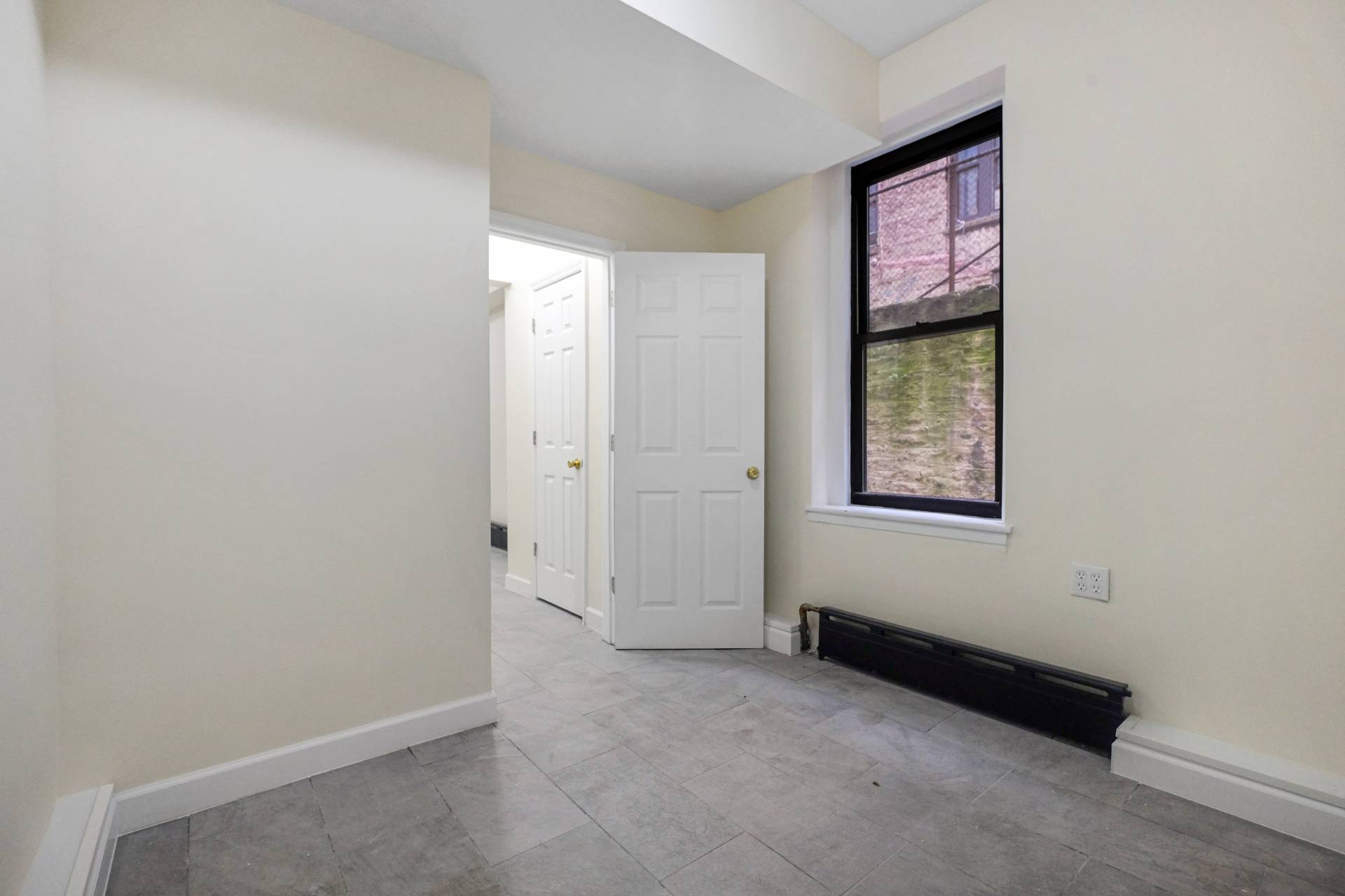 266 East 21st Street, Brooklyn, 36061, New York, United States, 2 Bedrooms Bedrooms, 2 Rooms Rooms,1 BathroomBathrooms,Residential Lease,For Rent,East 21st Street,11122582